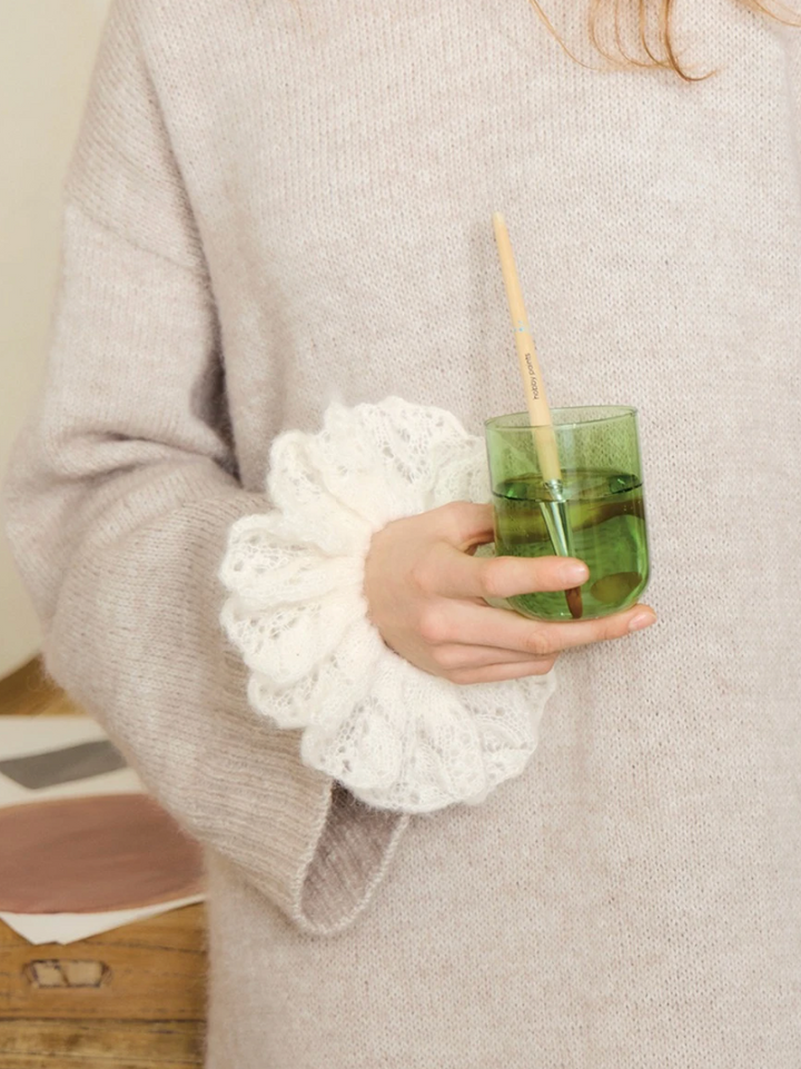 2502 No.11 Fleur Scrunchie