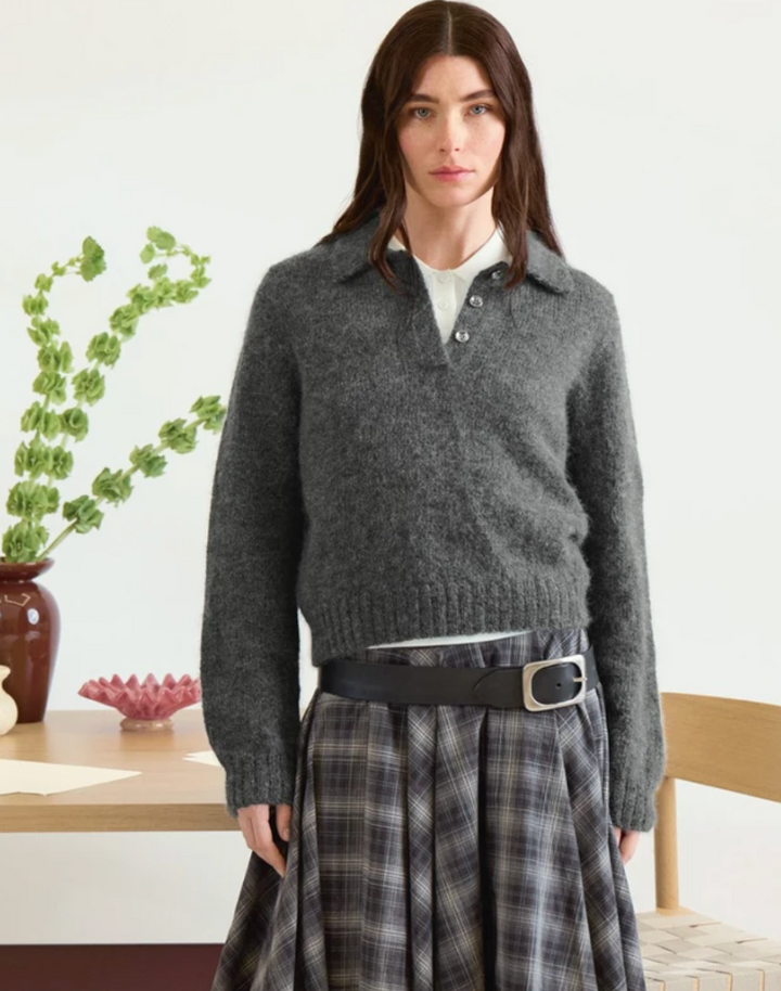 2602 No.05 Aria Sweater