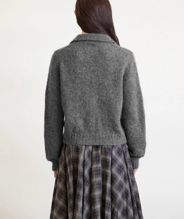 2602 No.05 Aria Sweater