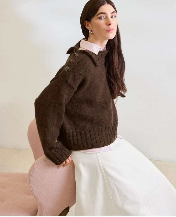 2602 No.02 Mina Sweater
