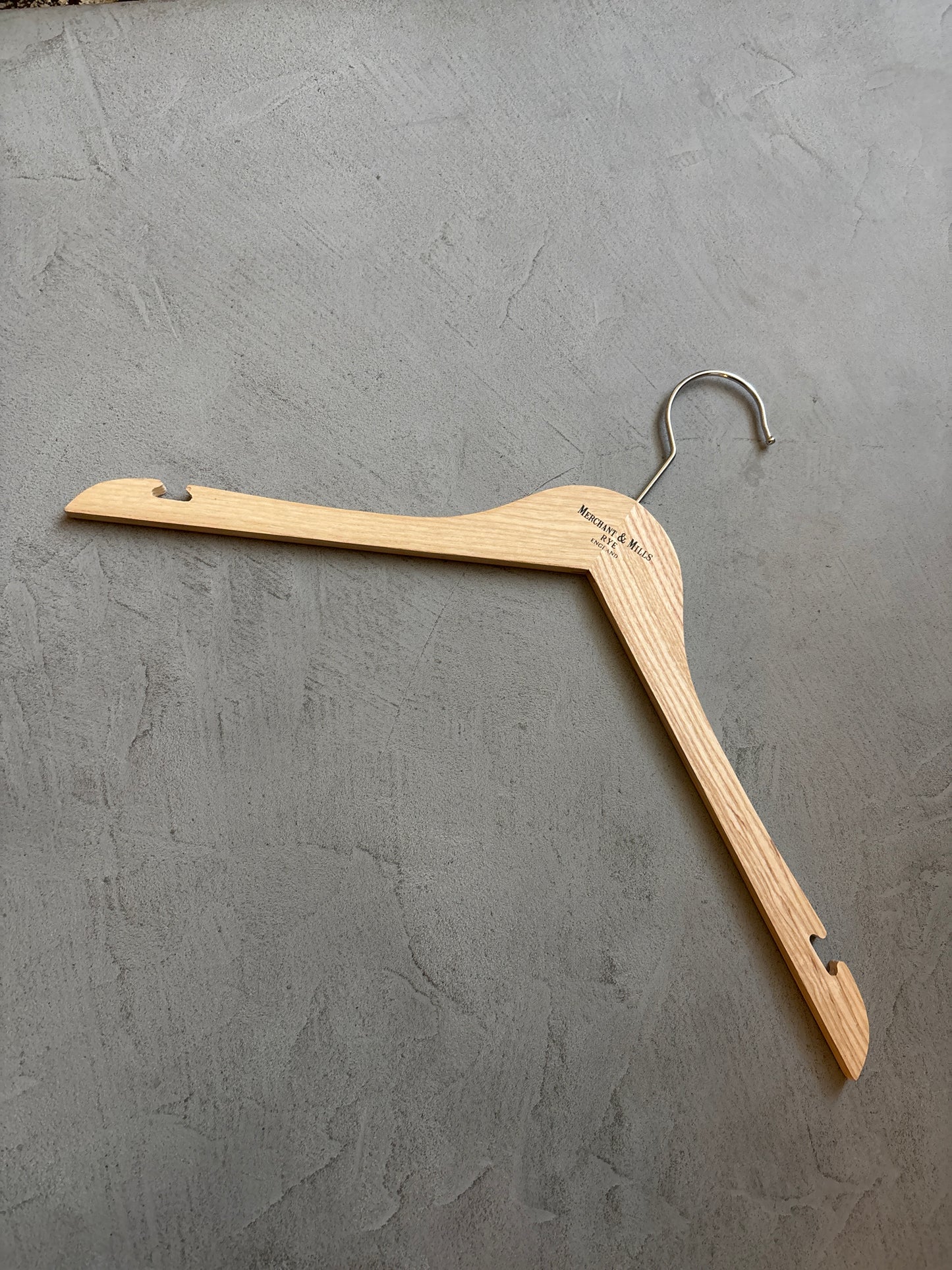 <M&M POP UP> M&M Wooden Coat Hanger