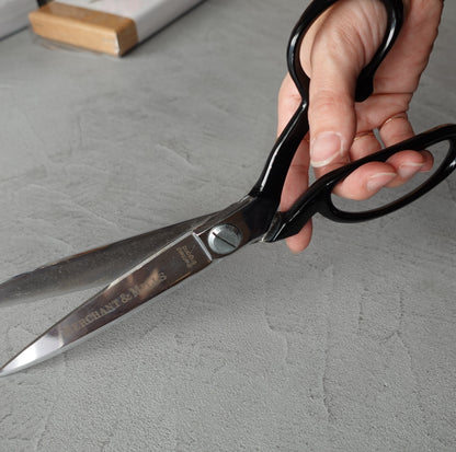 <m pop up> TAILOR'S SCISSORS 10"</m>