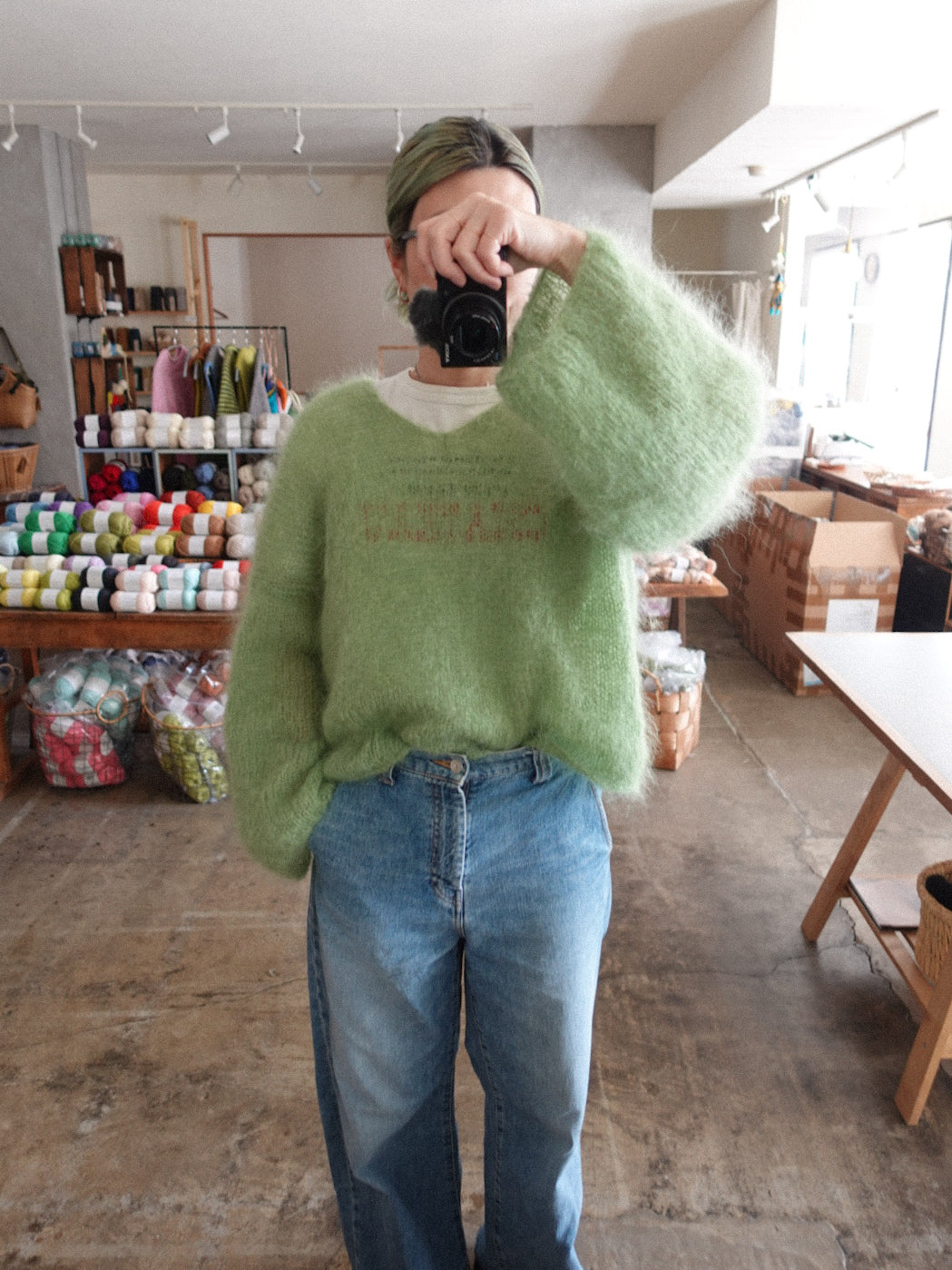 2402 No.4 FACILE SWEATER