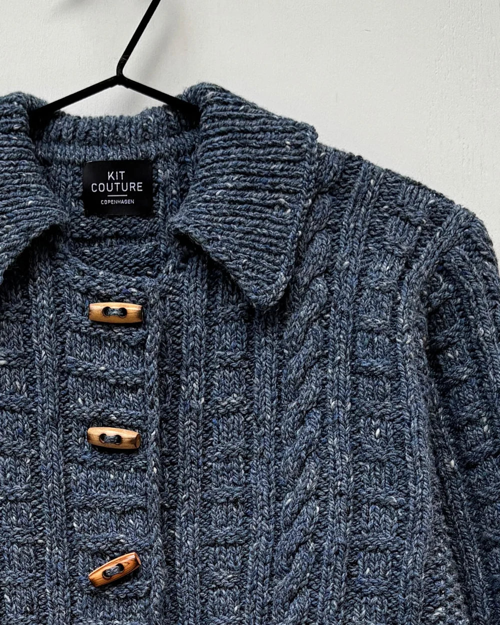 <予約注文>Sandoy Knit Cardigan Kit