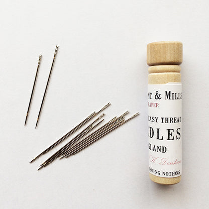 NEEDLES WOODEN CASE Sewing needles