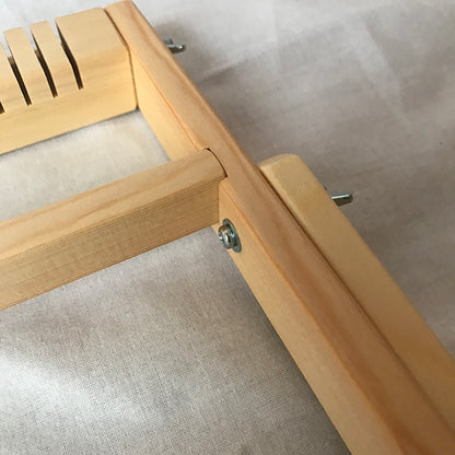 Weaving Loom Stand / 手織り木枠のスタンド