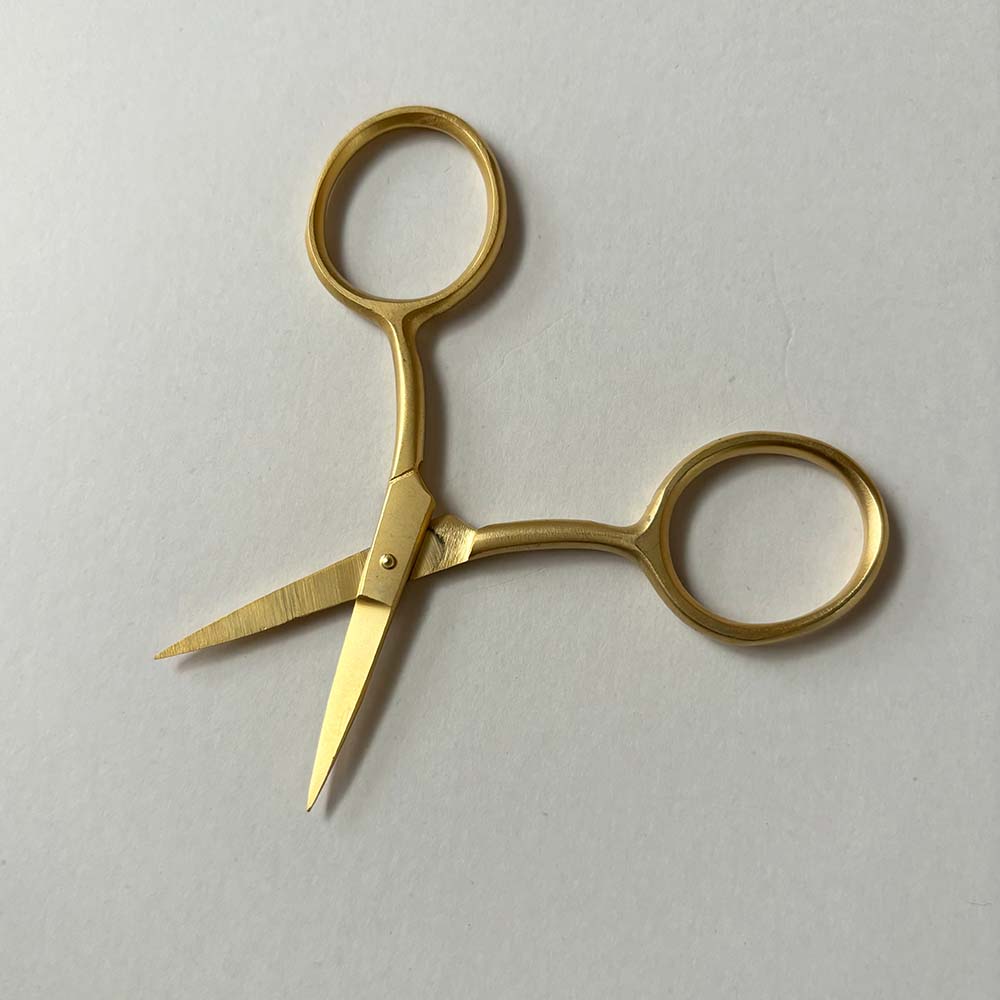 FINE WORK GOLD SCISSORS