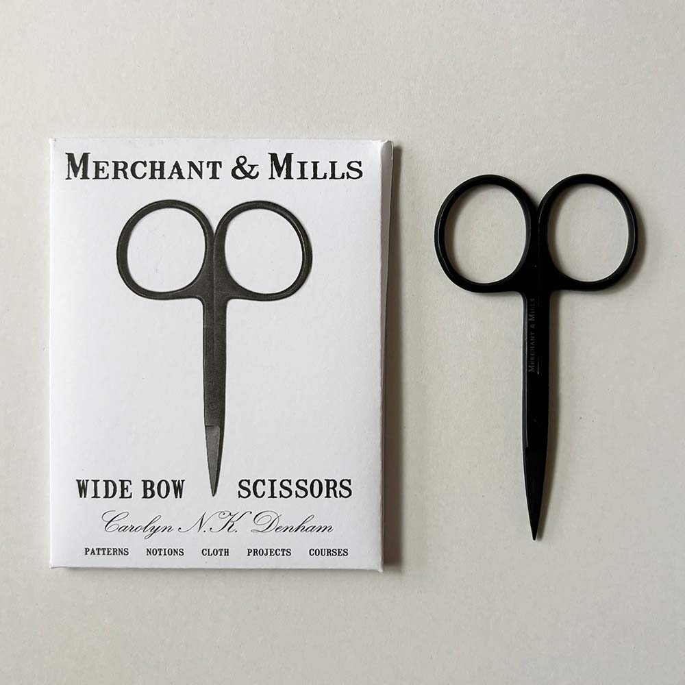 WIDE BOW BLACK SCISSORS