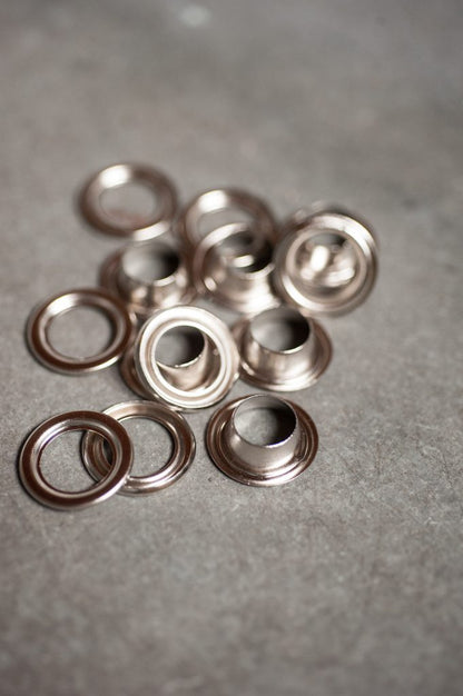 EYELETS SET