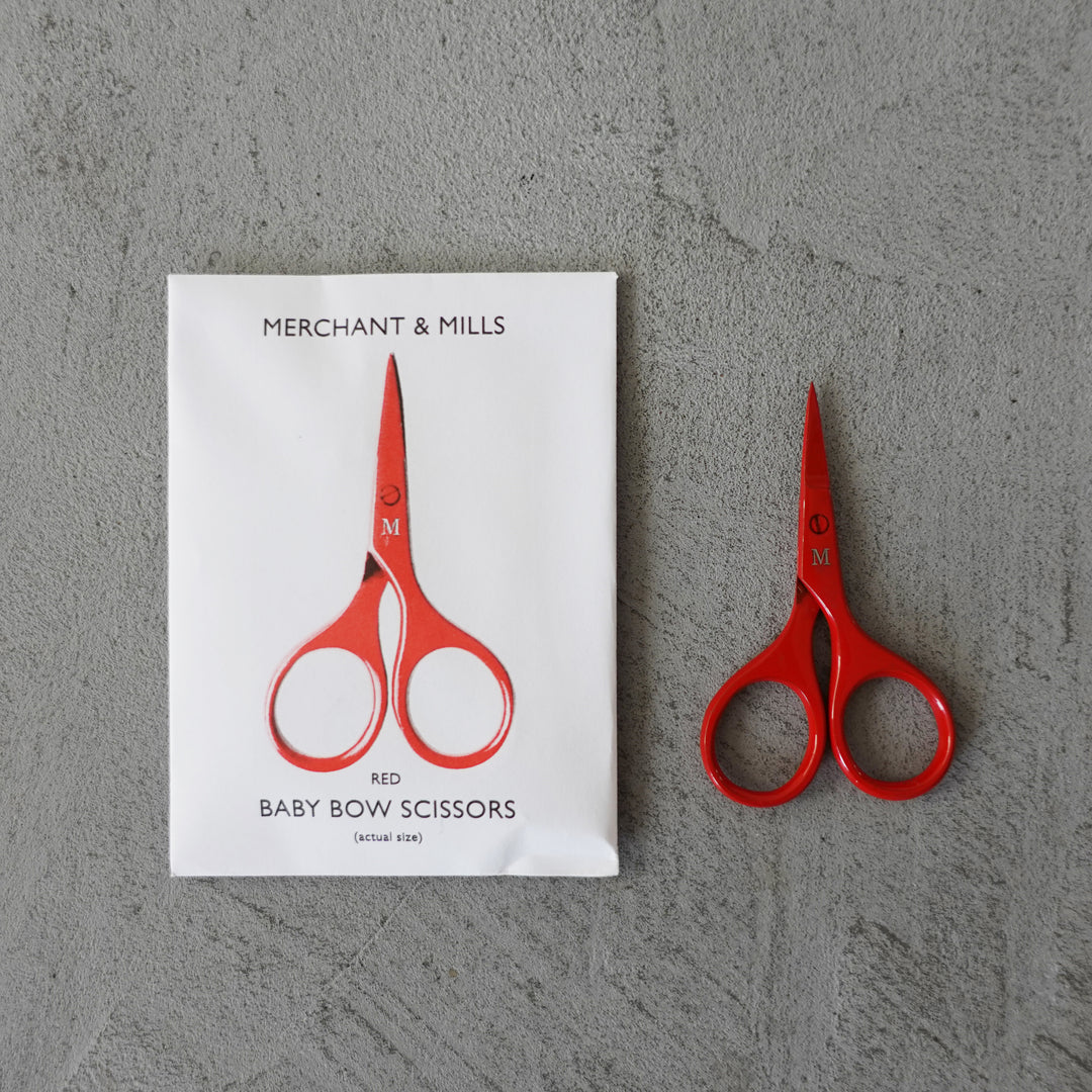 RED BABY BOW SCISSORS