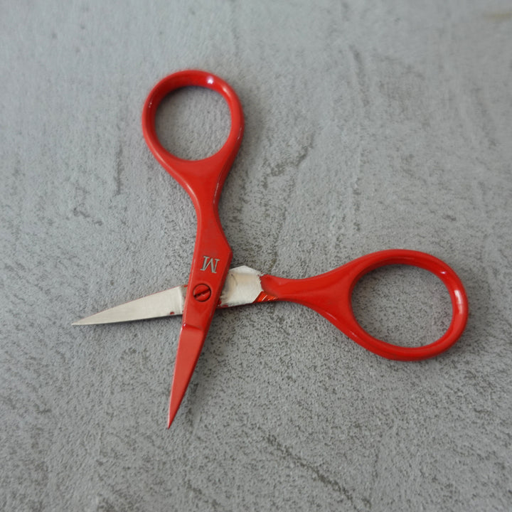 RED BABY BOW SCISSORS